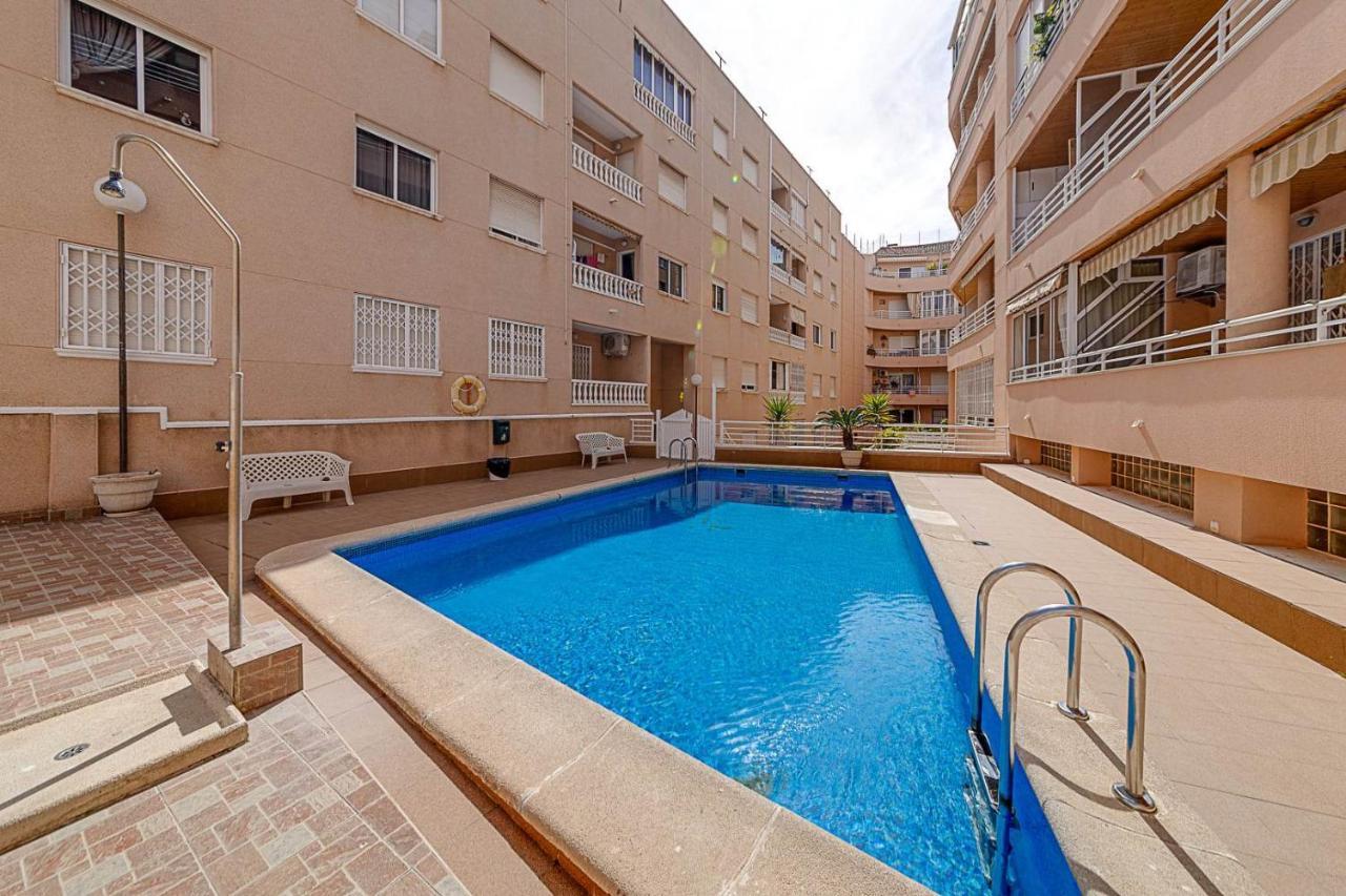 Cozy Appartment Torrevieja At Irina المظهر الخارجي الصورة