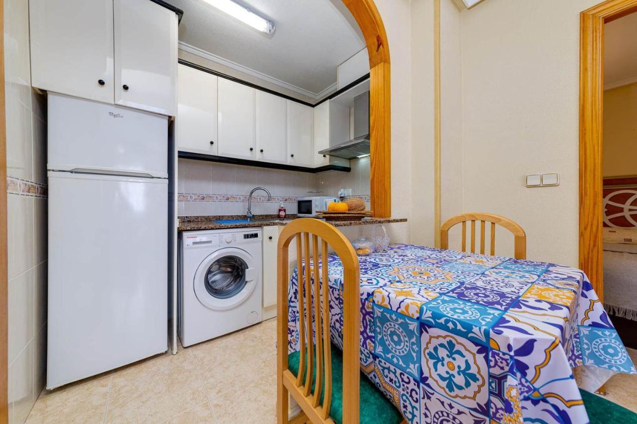 Cozy Appartment Torrevieja At Irina المظهر الخارجي الصورة